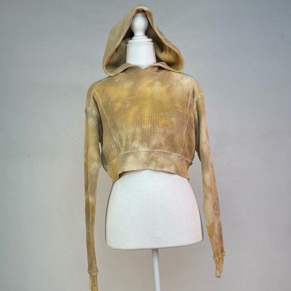 NWT. Women’s Cropped Brown Tie-Dye Waffle Hoodie- Wild Fable - Picture 6 of 6